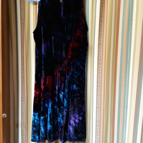 Dress - Picture 4 of 7